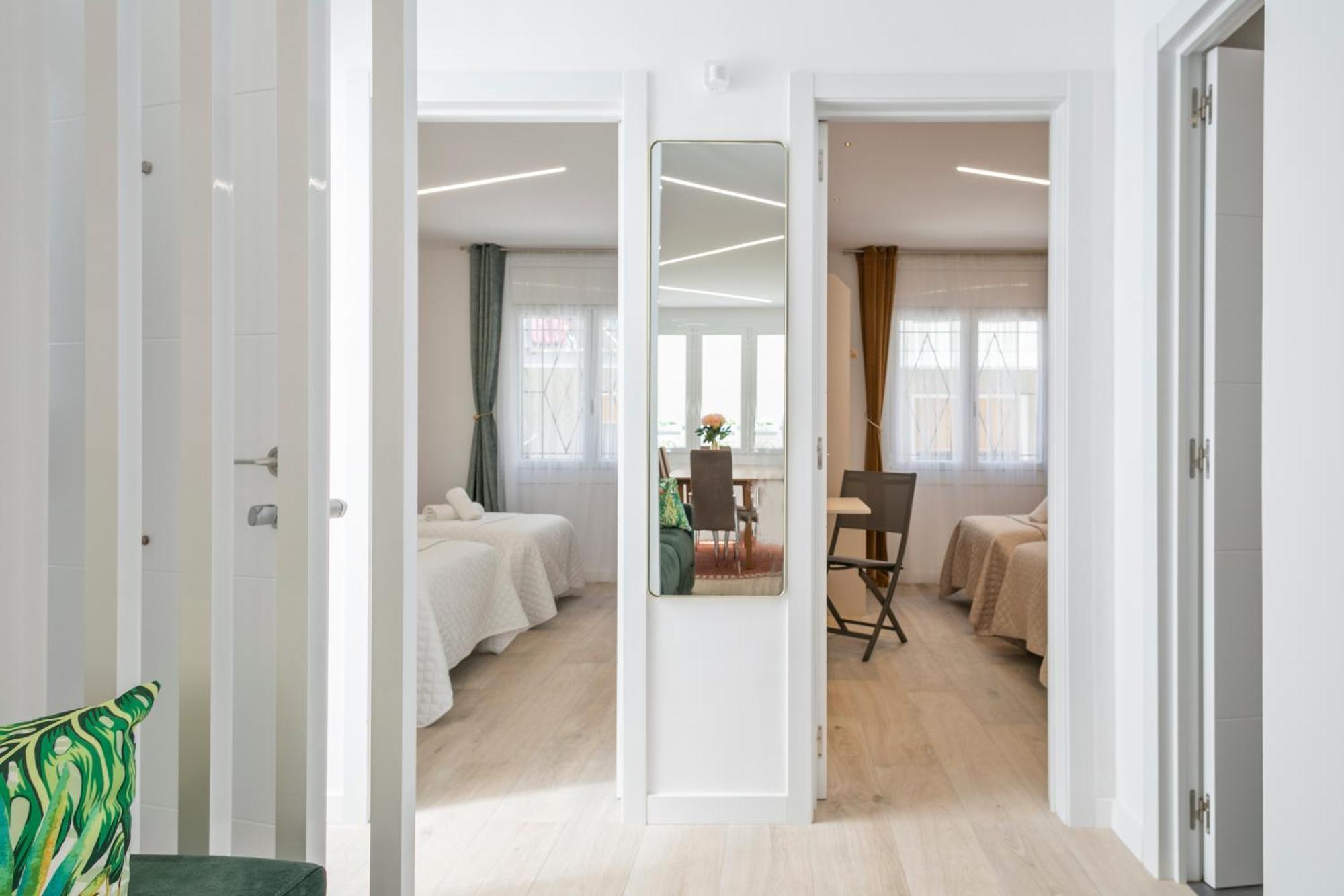 Boutique Plaza Catalonia Suites Cornella Cornella de Llobregat Ngoại thất bức ảnh